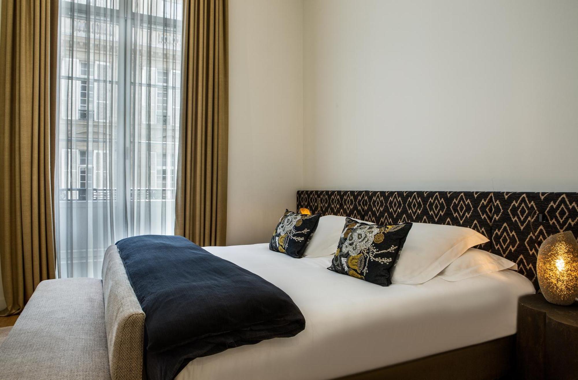Hotel Marignan Champs-Elysees Paris Bagian luar foto
