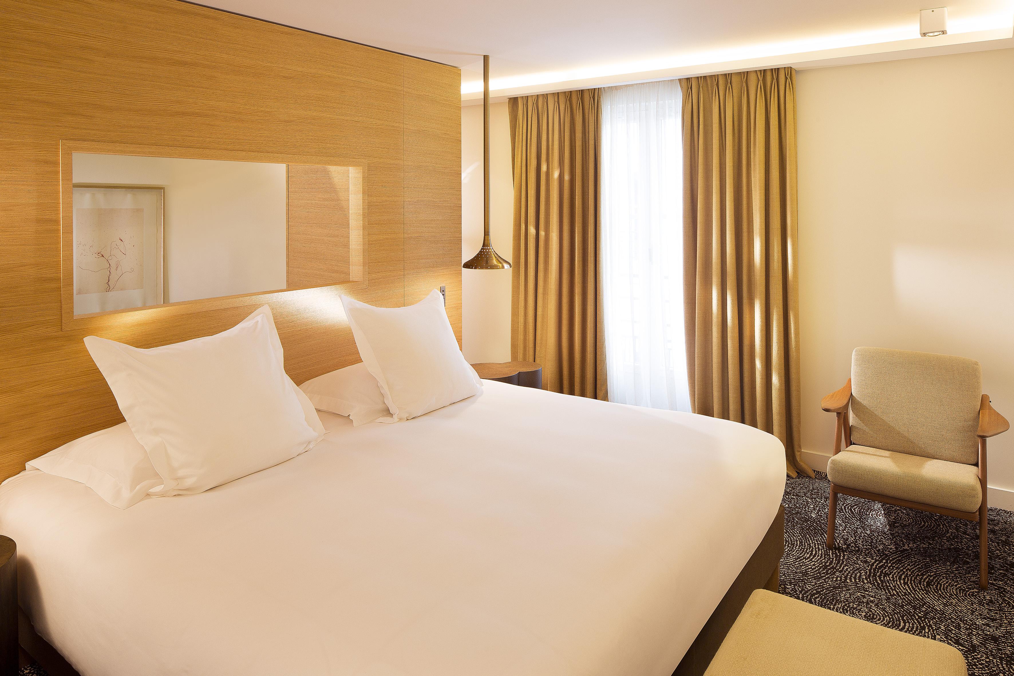 Hotel Marignan Champs-Elysees Paris Bagian luar foto