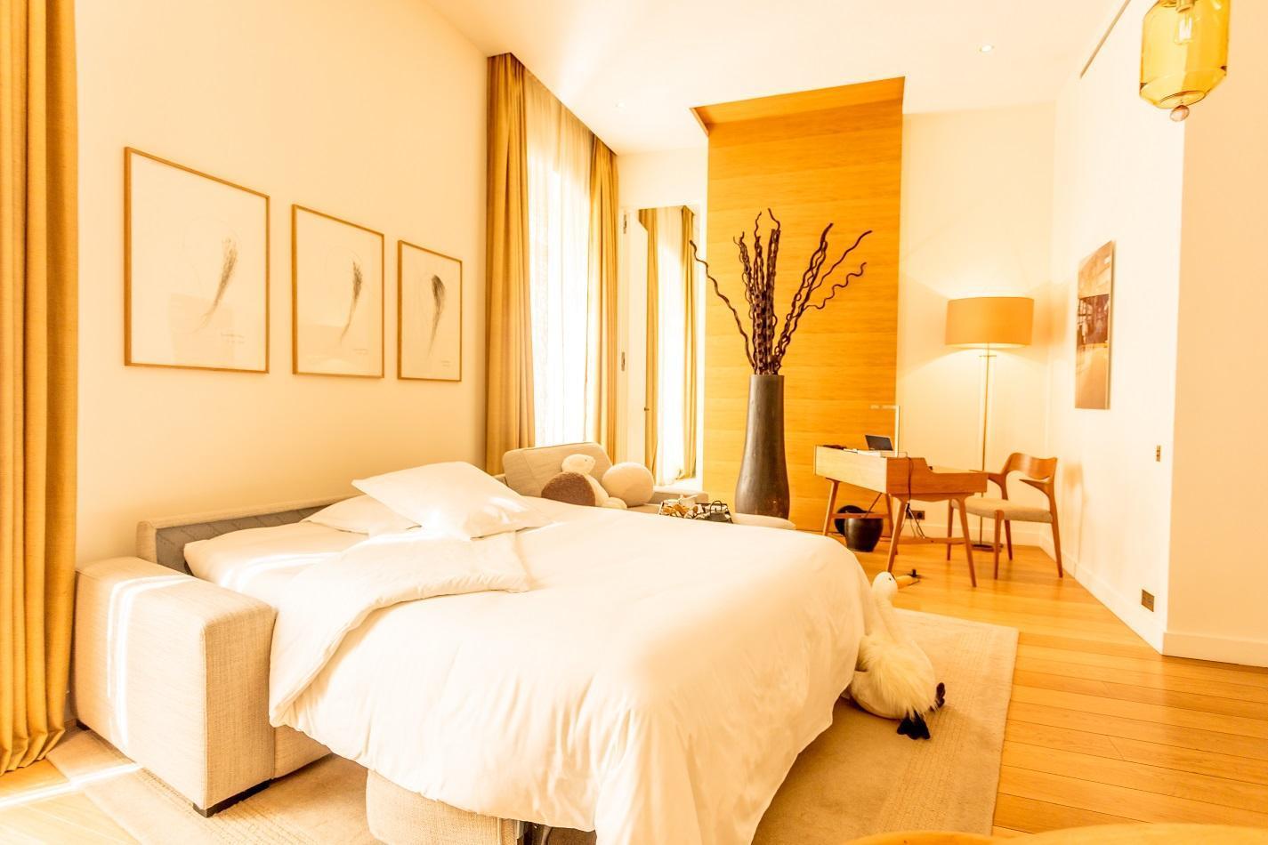 Hotel Marignan Champs-Elysees Paris Bagian luar foto