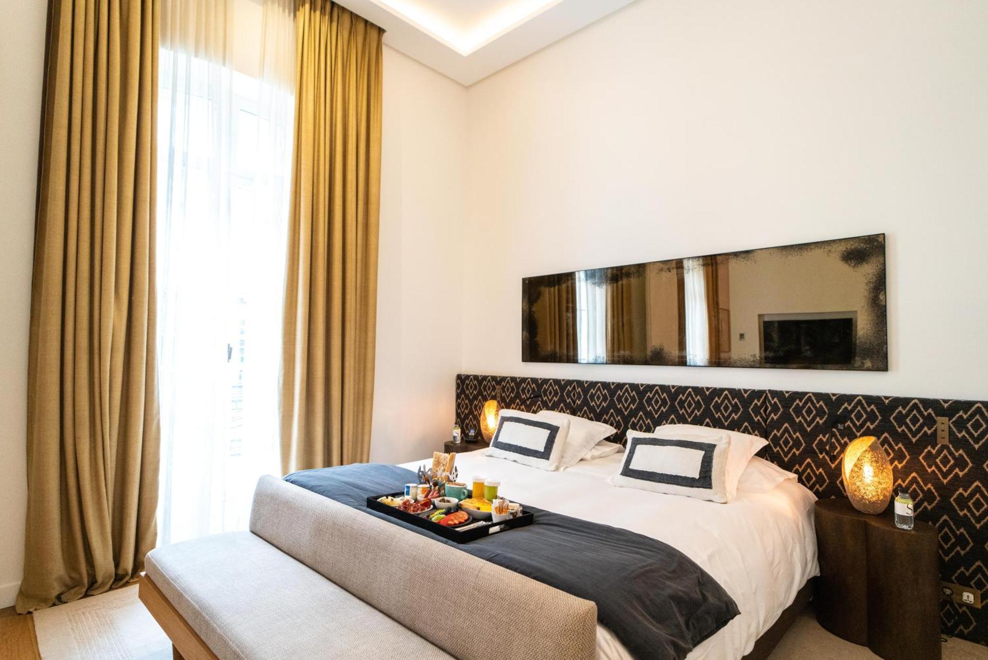 Hotel Marignan Champs-Elysees Paris Bagian luar foto